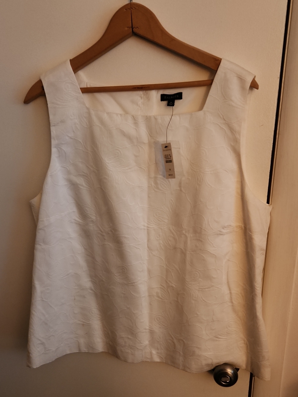 Talbots White Embossed Square-Neck Sleeveless Shell Size 16 NWT